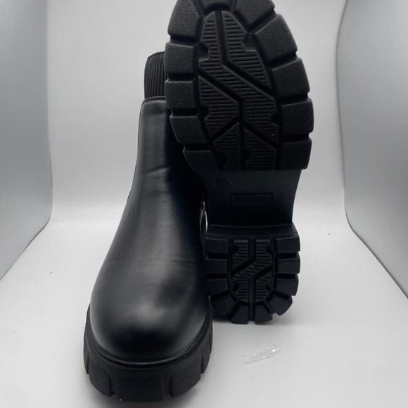 CUSHIONAIRE Women's STRETCH slip on Chelsea boot BLACK 7.5 - Picture 5 of 6